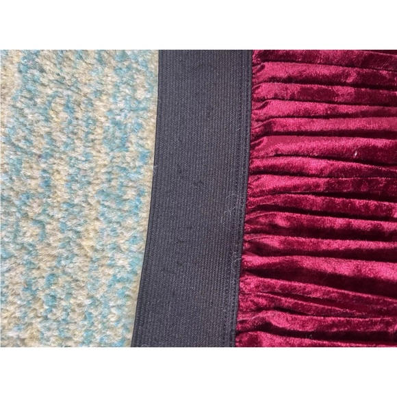 Zara Burgundy Velvet Midi Skirt - Picture 4 of 5